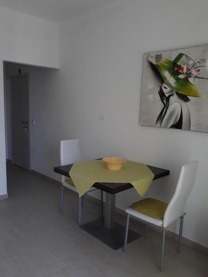 Apartment With Free And Private Parking Makarská Exteriér fotografie